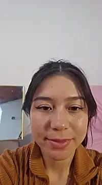 Snapshot of pink_flower_ chatting on January 21, 10:41 pm pink flower online show from January 21, 10:41 pm