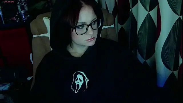 Snapshot of submissiveslut1996 chatting on May 3, 9:32 pm submissiveslut1996 online show from May 3, 9:32 pm