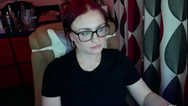 Snapshot of submissiveslut1996 chatting on May 10, 9:42 pm submissiveslut1996 online show from May 10, 9:42 pm