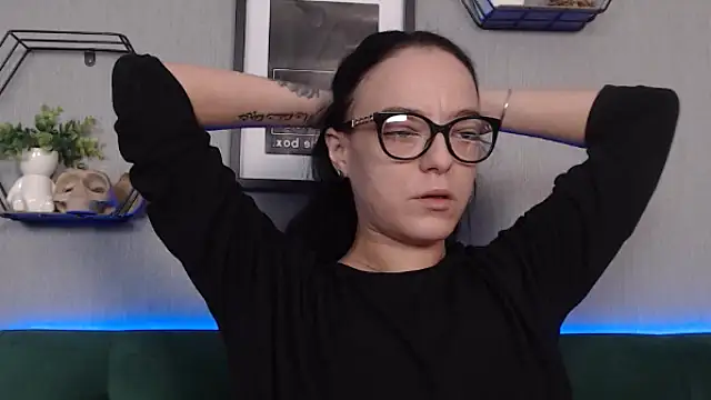 IzabelllNoir online show from December 31, 11:42 am