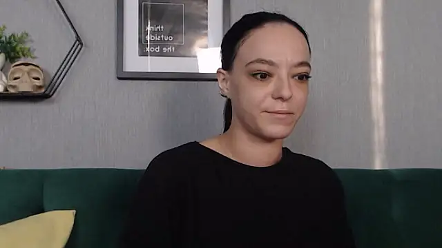 IzabelllNoir online show from January 5, 1:15 pm