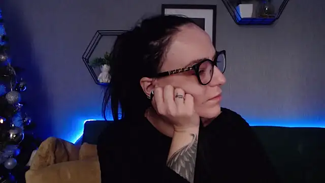 IzabelllNoir online show from January 7, 11:05 am