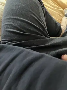 Snapshot of CoupleHot_X chatting on January 13, 12:43 pm CoupleHot X online show from January 13, 12:43 pm