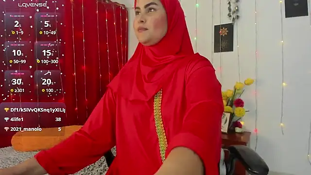 AishaAmin  online show from April 29, 5:30 pm