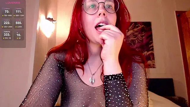 Snapshot of VanessaLincum chatting on September 25, 6:17 am VanessaLincum online show from September 25, 6:17 am