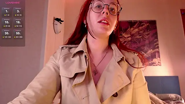 Snapshot of VanessaLincum chatting on October 21, 6:25 am VanessaLincum online show from October 21, 6:25 am