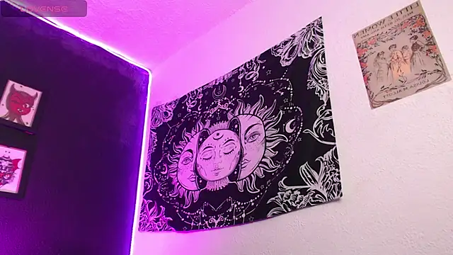 Snapshot of niakat_ chatting on September 17, 8:21 pm niakat online show from September 17, 8:21 pm