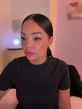 Sara LipsX online show from March 1, 1:51 am