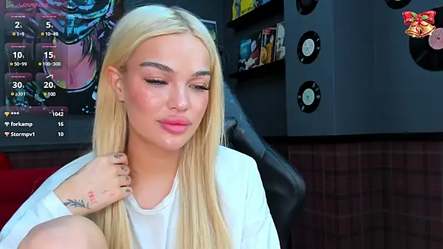 Snapshot of Angel_Sapphire_ chatting on March 12, 4:02 pm Angel Sapphire online show from March 12, 4:02 pm