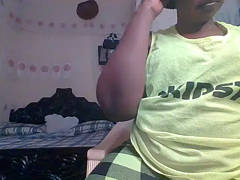 sweetymummy online show from March 17, 9:45 am