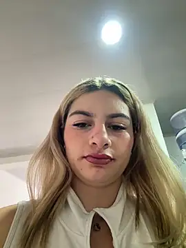 Snapshot of AtheneaRossi chatting on February 26, 12:15 pm AtheneaRossi online show from February 26, 12:15 pm