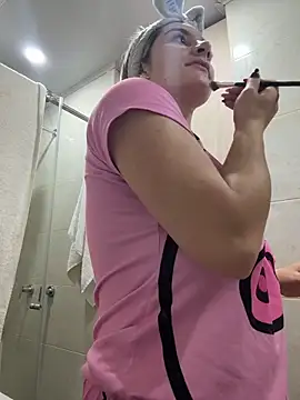 Snapshot of AtheneaRossi chatting on March 4, 1:06 pm AtheneaRossi online show from March 4, 1:06 pm