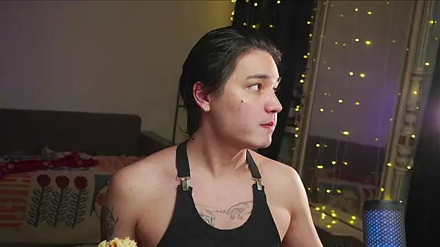 cherrydany online show from February 4, 7:20 pm