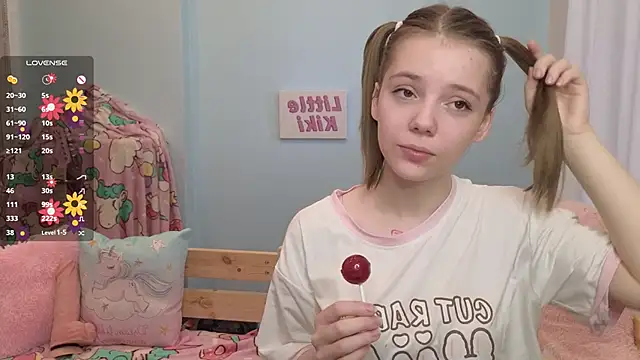 PrincessLittleKiki online show from October 10, 7:18 am