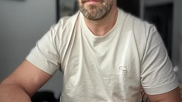 Mr Beef online show from October 6, 11:40 am