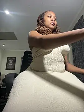 Bootyfulbarbiie online show from February 21, 10:26 pm