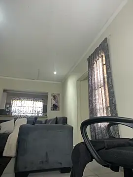 Bootyfulbarbiie online show from March 23, 7:09 am