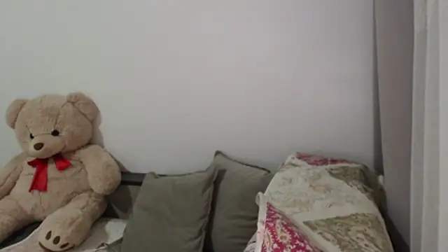  JustmeHere  online show from November 29, 9:07 pm