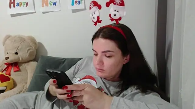  JustmeHere  online show from January 13, 8:14 pm