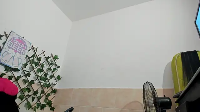 Brenda Smith69 online show from December 24, 8:27 pm