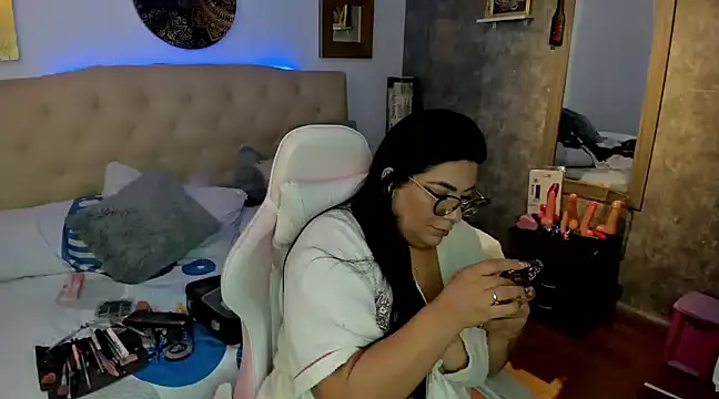 Daring  natasha  online show from February 1, 4:14 am