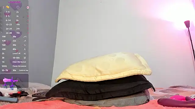 Morochaa-fire online show from March 8, 2:30 pm