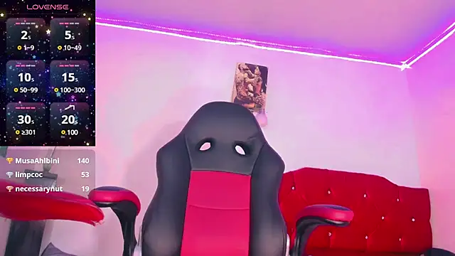 Snapshot of naomy__xx chatting on January 23, 7:07 pm naomy xx online show from January 23, 7:07 pm