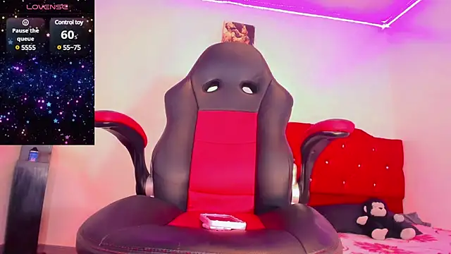 Snapshot of naomy__xx chatting on January 26, 6:07 am naomy xx online show from January 26, 6:07 am