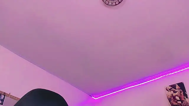 Snapshot of naomy__xx chatting on February 7, 7:17 pm naomy xx online show from February 7, 7:17 pm