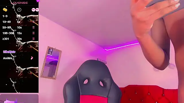 Snapshot of naomy__xx chatting on February 12, 10:14 am naomy xx online show from February 12, 10:14 am