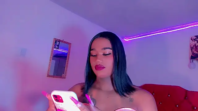 Snapshot of naomy__xx chatting on March 7, 7:16 pm naomy xx online show from March 7, 7:16 pm