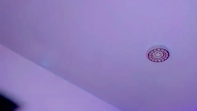 Snapshot of naomy__xx chatting on March 8, 7:20 pm naomy xx online show from March 8, 7:20 pm