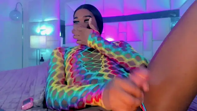 Snapshot of naomy__xx chatting on March 17, 10:28 pm naomy xx online show from March 17, 10:28 pm