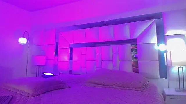 Snapshot of naomy__xx chatting on March 21, 7:46 pm naomy xx online show from March 21, 7:46 pm