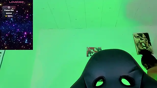 Snapshot of naomy__xx chatting on September 10, 11:10 am naomy xx online show from September 10, 11:10 am