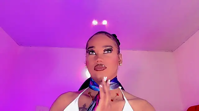 naomy  xx online show from November 12, 3:18 am