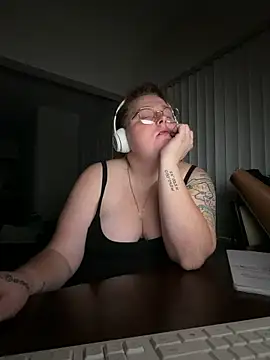 BBW2320 online show from April 8, 2:44 am