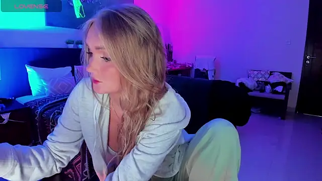 PrincessVS online show from March 21, 5:43 am