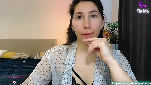 marrycolins online show from March 7, 3:47 am