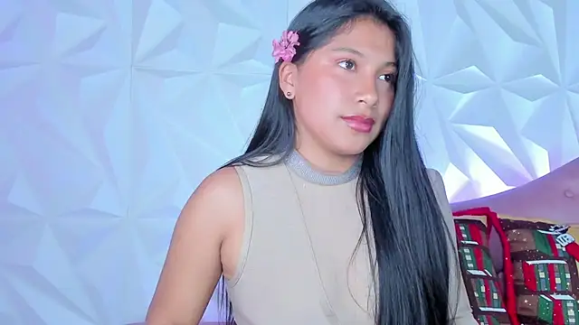 LinnaGardenia online show from December 20, 4:36 pm