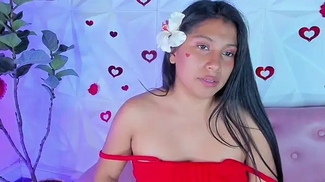 LinnaGardenia online show from February 14, 5:25 pm