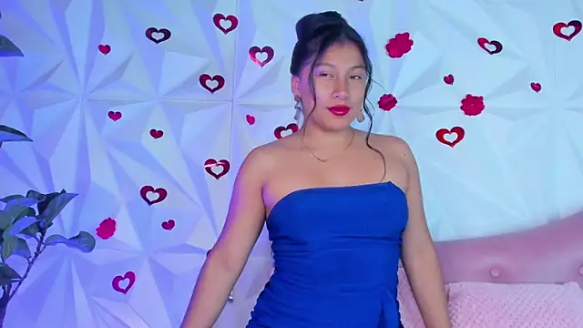 LinnaGardenia online show from March 5, 2:12 pm