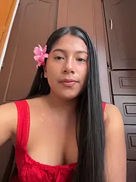 LinnaGardenia online show from March 10, 3:50 pm