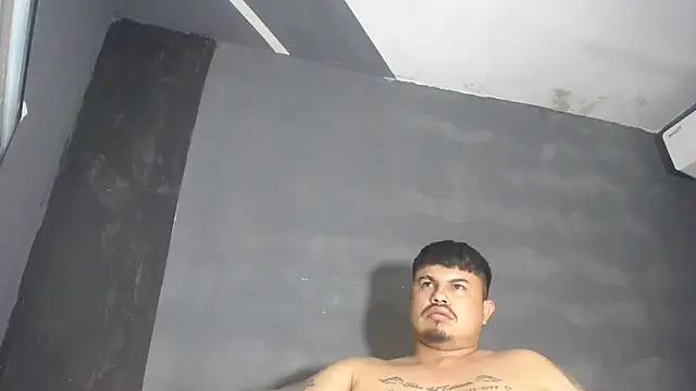 Snapshot of DickMasterfindom chatting on September 29, 6:40 am DickMasterfindom online show from September 29, 6:40 am