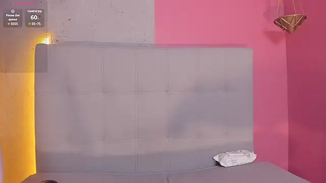 Snapshot of jessymorgan_ chatting on March 15, 3:40 am jessymorgan online show from March 15, 3:40 am