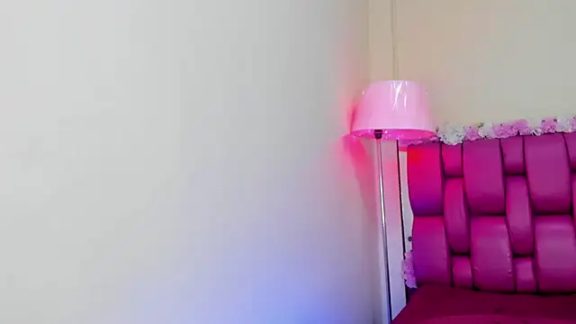 Gabriela Brown online show from December 14, 4:42 pm