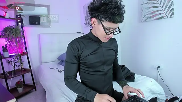 Jhonny-Blake online show from April 27, 8:07 pm