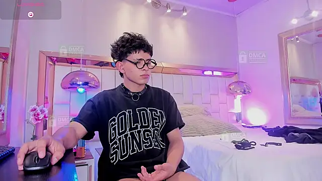 Jhonny-Blake online show from May 6, 8:03 pm