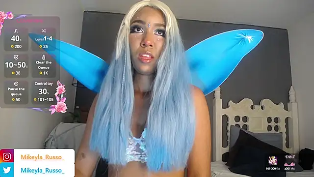 Mikeyla-Russo online show from December 13, 11:17 pm