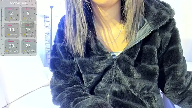 Mikeyla-Russo online show from February 12, 9:11 pm